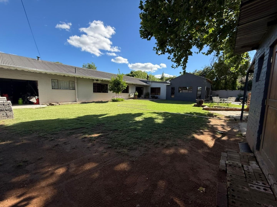 5 Bedroom Property for Sale in Universitas Free State